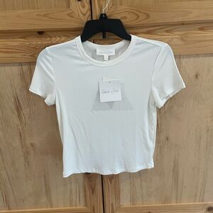 NWT Gypsy & jade white ribbed semi cropped white closet staple tee shirt
